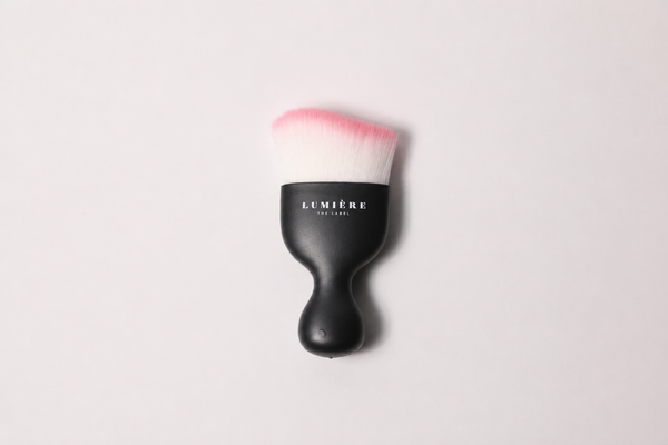 The Lumiére Fluff Brush
